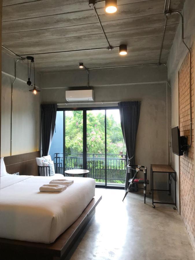 Mosstel Hotel Фитсанулок Екстериор снимка