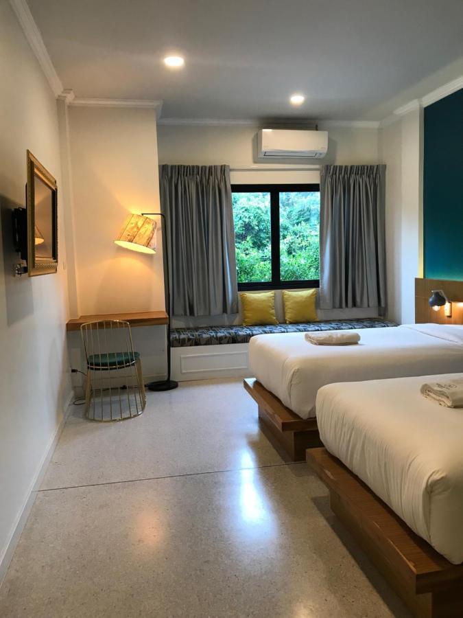 Mosstel Hotel Фитсанулок Екстериор снимка