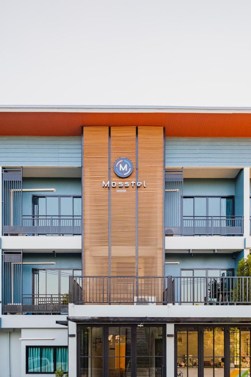 Mosstel Hotel Фитсанулок Екстериор снимка